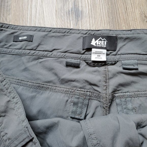 REI Mens Size 40" Cargo Shorts; Steel; Fishing Hiking Outdoors; 10" inseam - Picture 8 of 9